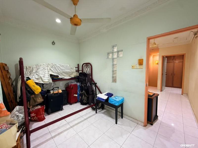 2-storey Terraced House for Sale in Bandar Bukit Tinggi (Klang) - Stephanie Lim - Bedroom - PropertyGuru.com.my