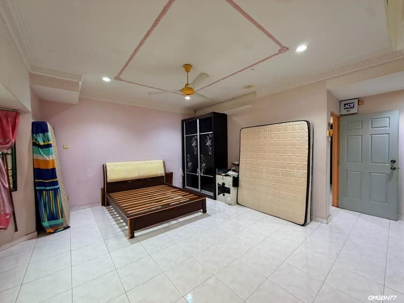 2-storey Terraced House for Sale in Bandar Bukit Tinggi (Klang) - Stephanie Lim - Bedroom - PropertyGuru.com.my