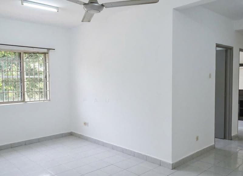 Pangsapuri untuk Dijual di Pangsapuri Salvia - Paul Ng - Living Room - PropertyGuru.com.my