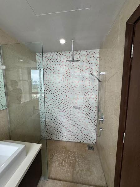 Kediaman Servis untuk Disewa di Regalia Residence - Kenneth Siew - Bathroom - PropertyGuru.com.my