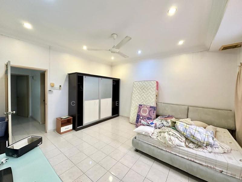 2-storey Terraced House for Sale in Taman Merdeka Jaya (Batu Berendam) - Camie Goh - Bedroom - PropertyGuru.com.my