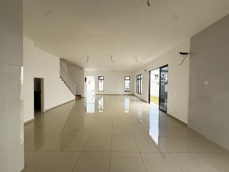 Rumah Kluster untuk Dijual di Taman Ekoflora (Johor Bahru) - Chloe Chin - Living Room - PropertyGuru.com.my