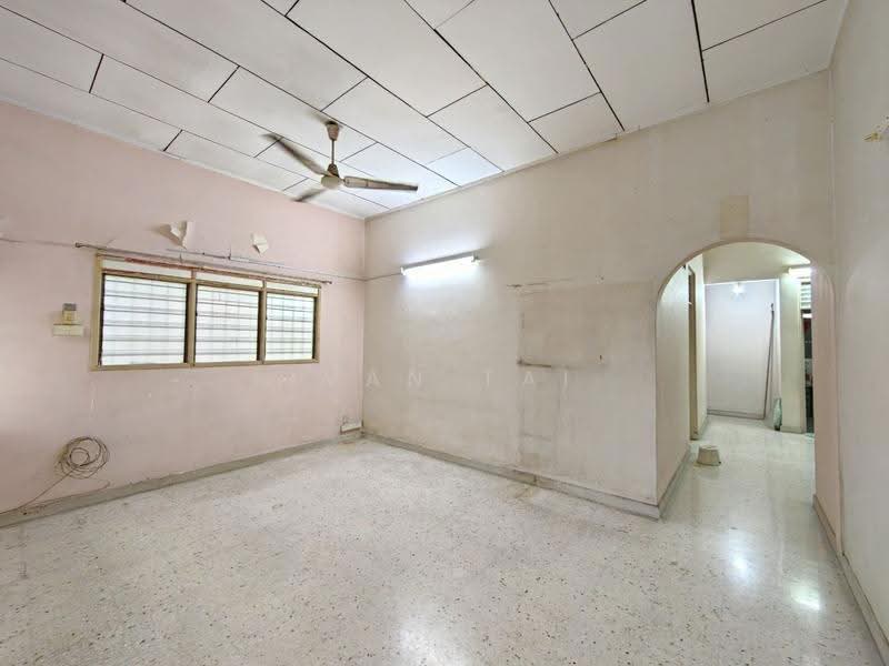 Semi-Detached House for Sale in Pasir Puteh (Ipoh) - Ivan Tai - Living Room - PropertyGuru.com.my