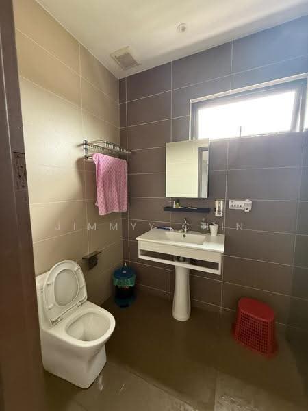 Semi-Detached House for Sale in Stapok (Kuching) - Jimmyy Chin - Bathroom - PropertyGuru.com.my