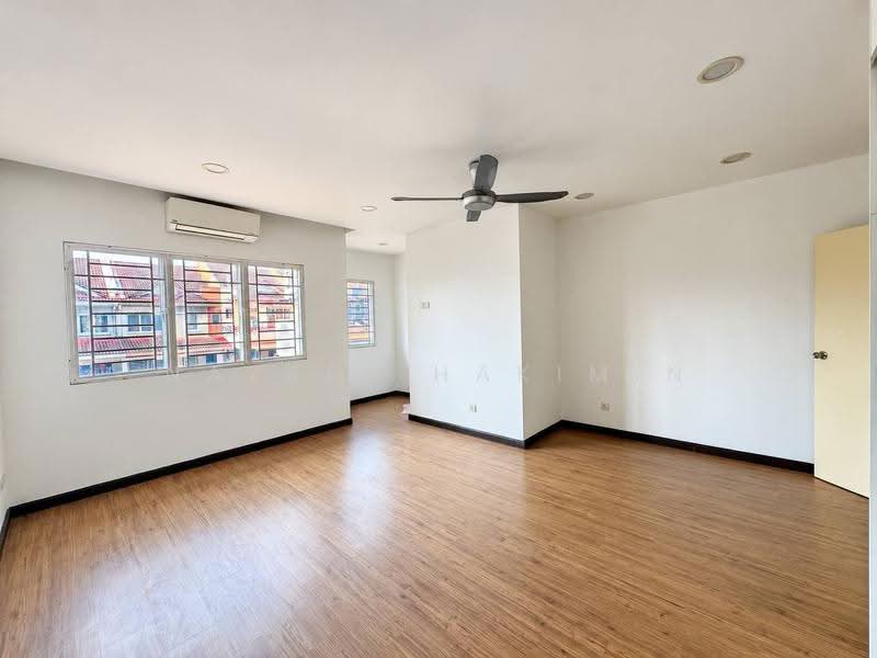 2-storey Terraced House for Sale in Kota Emerald (Rawang) - Nazrin Hakimin - PropertyGuru.com.my