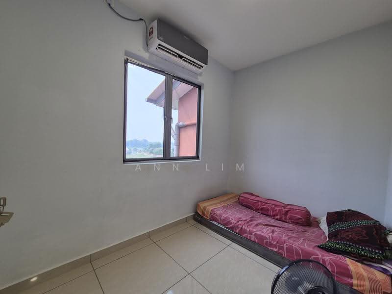 Flat for Sale at Rumah Pangsa Kampung Padang - Ann Lim - Bedroom - PropertyGuru.com.my