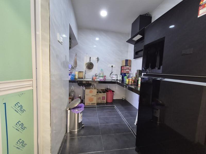 Flat for Sale at Rumah Pangsa Kampung Padang - Ann Lim - Kitchen - PropertyGuru.com.my