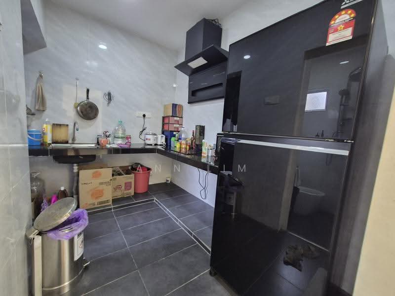 Flat for Sale at Rumah Pangsa Kampung Padang - Ann Lim - Kitchen - PropertyGuru.com.my