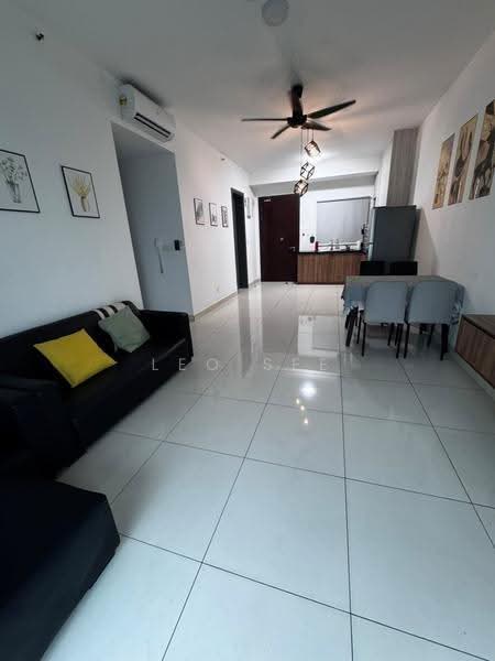 Kondominium untuk Disewa di Inspirasi - Leo See - Living Room - PropertyGuru.com.my