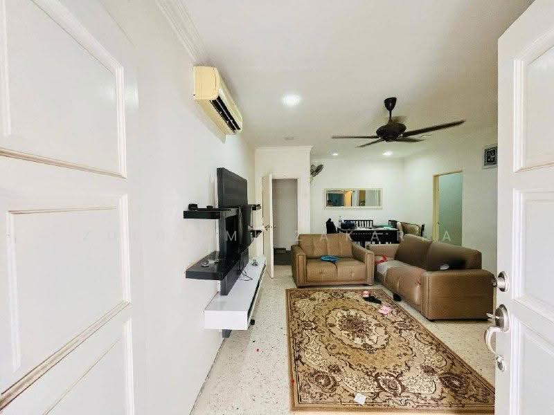 Pangsapuri untuk Dijual di Sri Kayangan (Casa Desira) - Zulhilmi Zakaria - Living Room - PropertyGuru.com.my