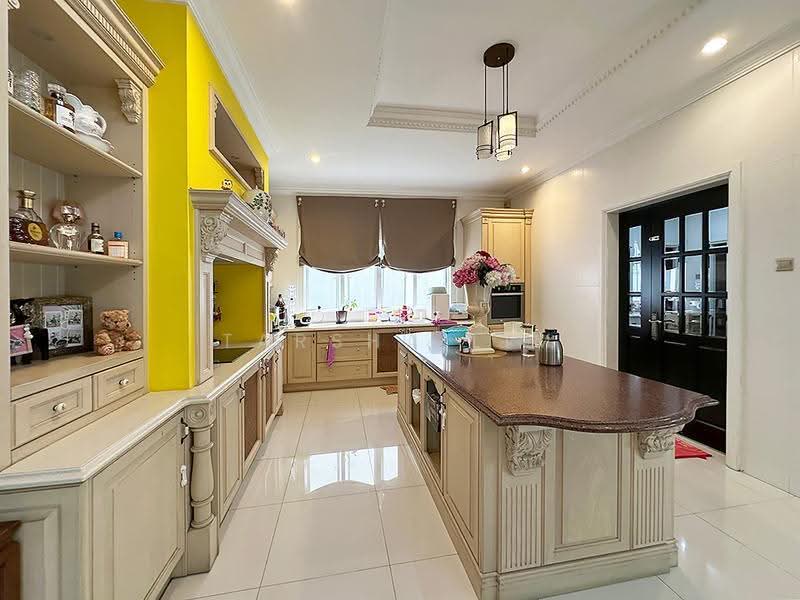 Bungalow House for Sale in Mutiara Damansara (Selangor) - Tarsha Lim - Kitchen - PropertyGuru.com.my