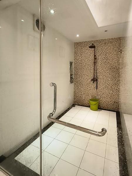 Bungalow House for Sale in Mutiara Damansara (Selangor) - Tarsha Lim - Bathroom - PropertyGuru.com.my