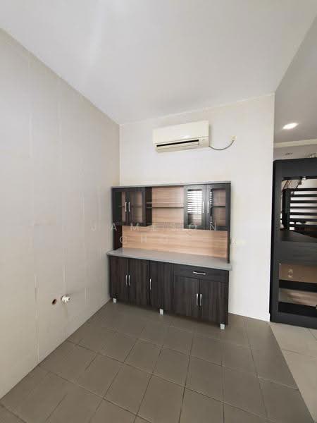 Rumah Teres untuk Disewa di Taman Laguna (Johor Bahru) - Jameson Choo - Kitchen - PropertyGuru.com.my