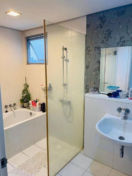 Kondominium untuk Dijual di One Jelatek - Zulhilmi Zakaria - Bathroom - PropertyGuru.com.my