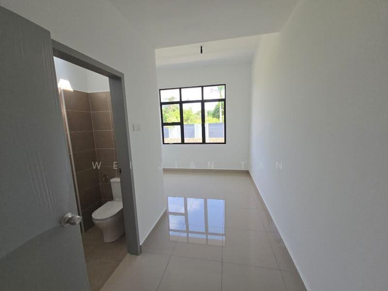Terraced House for Sale in Taman Ponderosa (Johor Bahru) - Wei Jian Tan - Bathroom - PropertyGuru.com.my