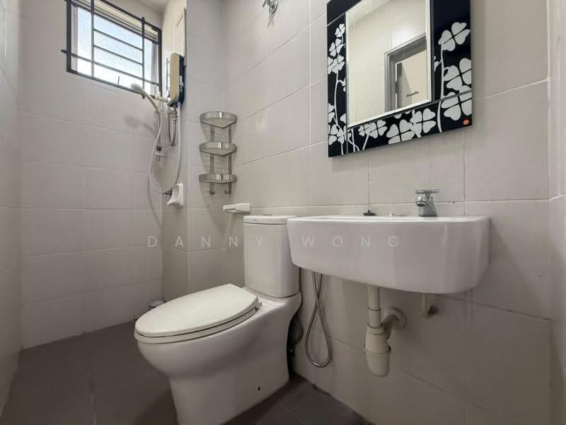 2-storey Terraced House for Sale in Rawang (Selangor) - Danny Wong - Bathroom - PropertyGuru.com.my