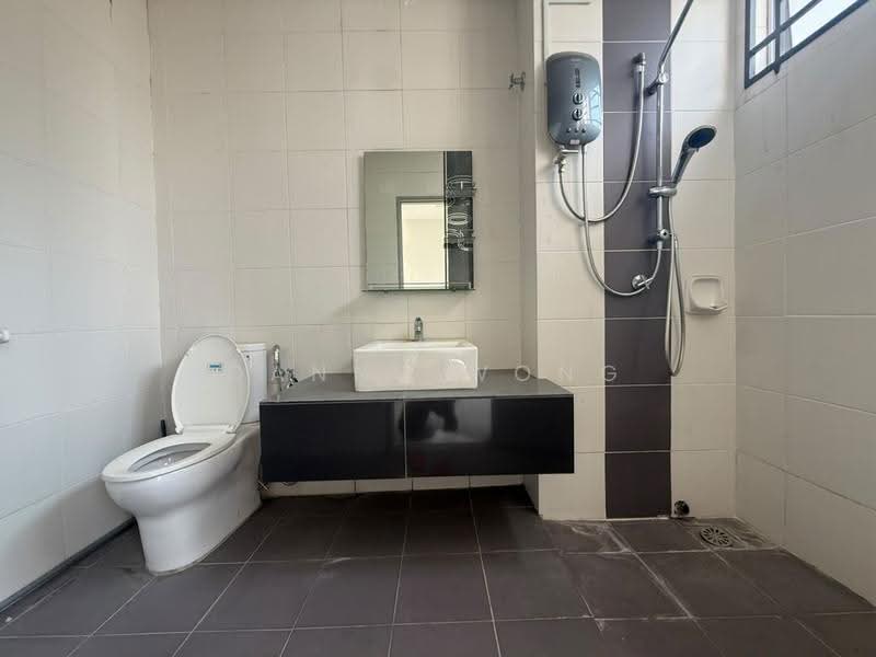 2-storey Terraced House for Sale in Rawang (Selangor) - Danny Wong - Bathroom - PropertyGuru.com.my