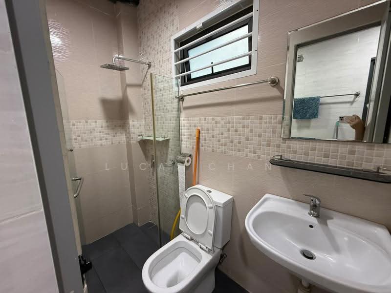Rumah Teres 2.5-Tingkat untuk Disewa di Taman Overseas Union (Taman Oug) (Jalan Klang Lama (Old Klang Road)) - Lucas Chan - Bathroom - PropertyGuru.com.my