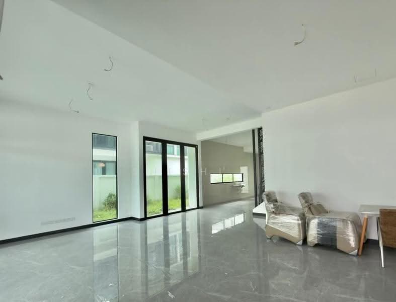 Rumah Berkembar untuk Dijual di Kulai (Johor) - Shishi . - Living Room - PropertyGuru.com.my