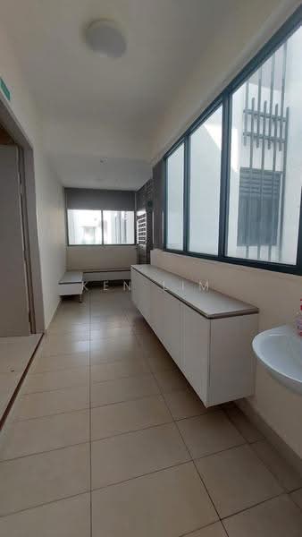 Kondominium untuk Disewa di LaCosta @ Sunway South Quay - Ken lim - Corridor - PropertyGuru.com.my