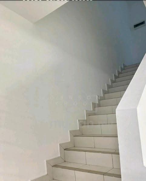 2-storey Terraced House for Sale in TAMAN PUCHONG UTAMA (Puchong) - Johnson Khoo - Staircase - PropertyGuru.com.my