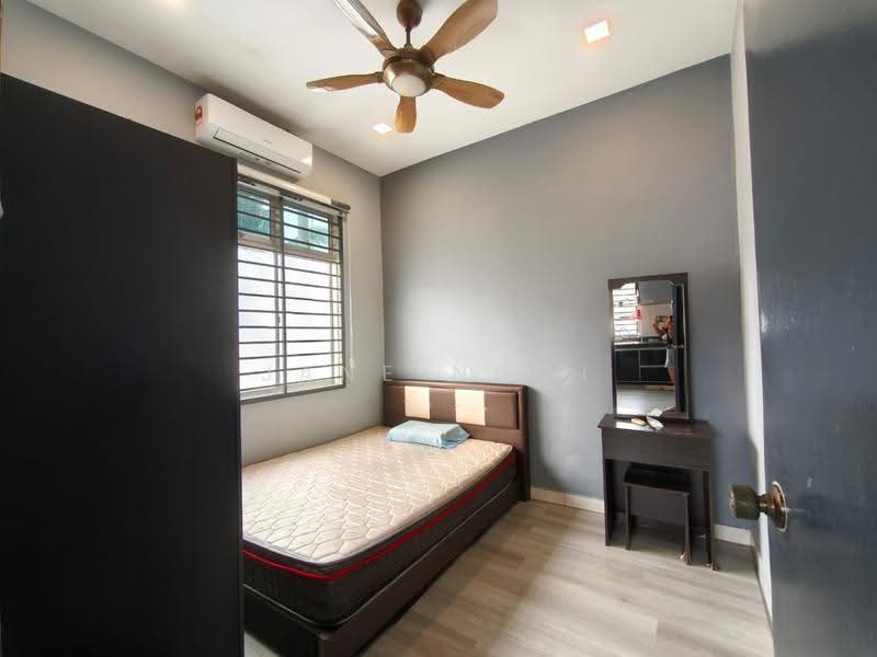 1-storey Terraced House for Rent in Austin (Johor Bahru) - Jane Ngoi - Bedroom - PropertyGuru.com.my