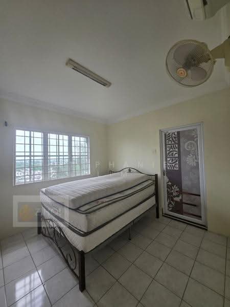 Condominium for Sale at D'Haven Condominium - Stephanie Lim - Bedroom - PropertyGuru.com.my