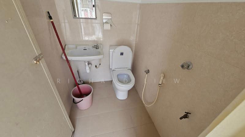 2-storey Terraced House for Sale in SS2 (Petaling Jaya) - Richard Liew - Bathroom - PropertyGuru.com.my