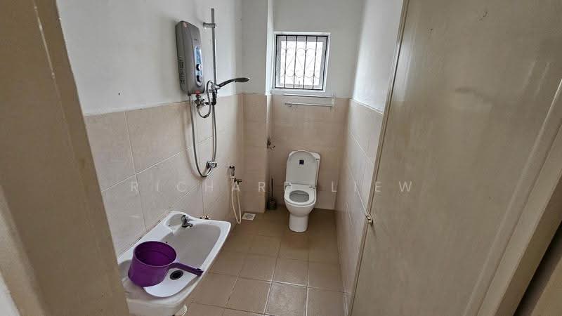 2-storey Terraced House for Sale in SS2 (Petaling Jaya) - Richard Liew - Bathroom - PropertyGuru.com.my