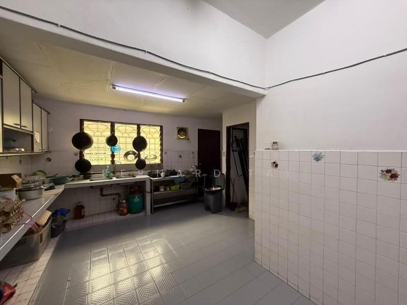Rumah Teres 2-Tingkat untuk Dijual di Taman Sri Subang (Sunway) - Bernard Tay - Kitchen - PropertyGuru.com.my