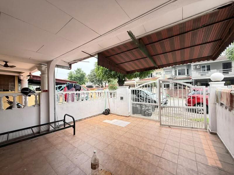 Rumah Teres 2-Tingkat untuk Dijual di Taman Sri Subang (Sunway) - Bernard Tay - Exterior - PropertyGuru.com.my