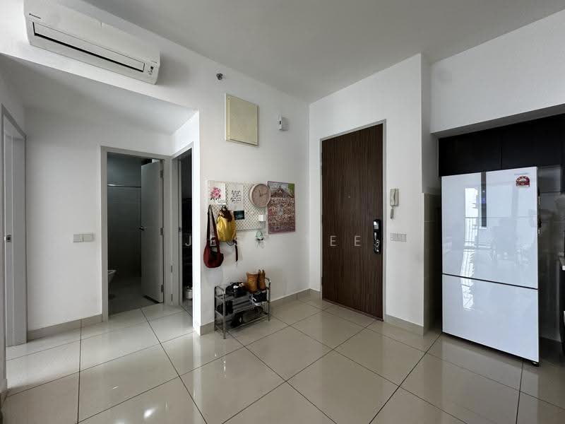 Kediaman Servis untuk Dijual di Setia City Residences - Jess Tee - Entrance - PropertyGuru.com.my