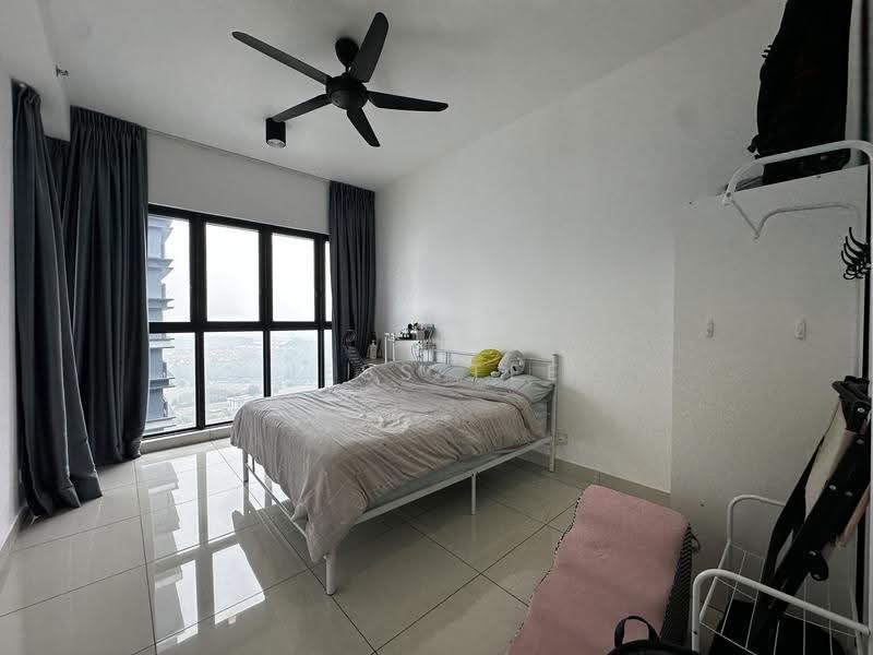 Kediaman Servis untuk Dijual di Setia City Residences - Jess Tee - Bedroom - PropertyGuru.com.my