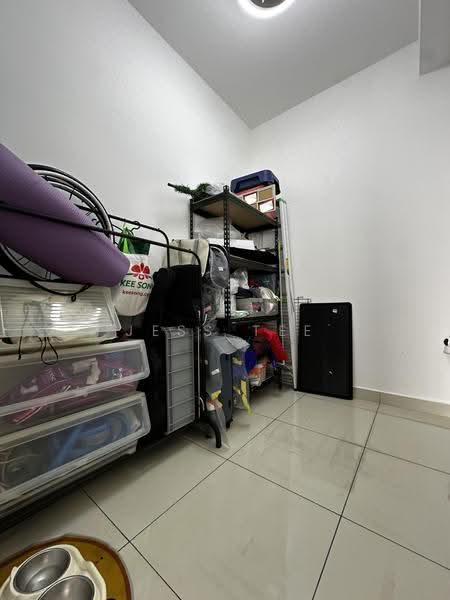 Kediaman Servis untuk Dijual di Setia City Residences - Jess Tee - PropertyGuru.com.my