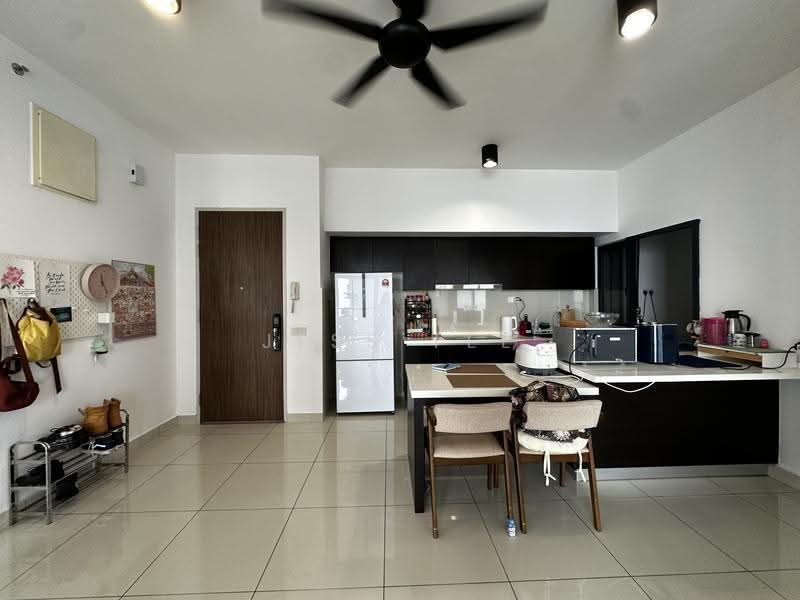 Kediaman Servis untuk Dijual di Setia City Residences - Jess Tee - Kitchen - PropertyGuru.com.my