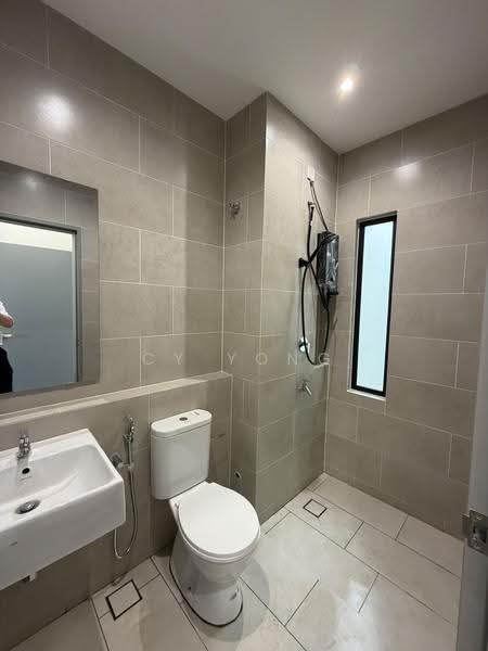 Rumah Teres untuk Disewa di Elmina (Shah Alam) - CY Yong - Bathroom - PropertyGuru.com.my