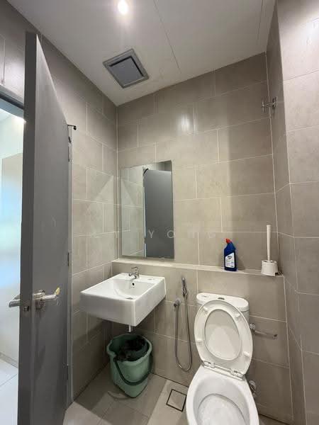 Rumah Teres untuk Disewa di Elmina (Shah Alam) - CY Yong - Bathroom - PropertyGuru.com.my