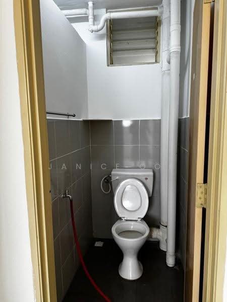 Apartment for Sale at Idaman Selasih - Janice Ooi - Bathroom - PropertyGuru.com.my