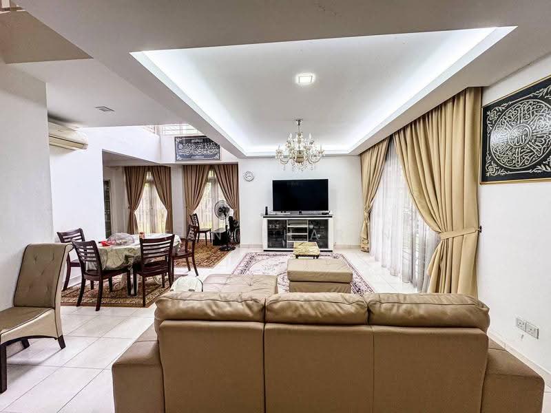 2-storey Terraced House for Sale in Puncak Bangi (Bandar Baru Bangi) - Intan Sharina - Living Room - PropertyGuru.com.my