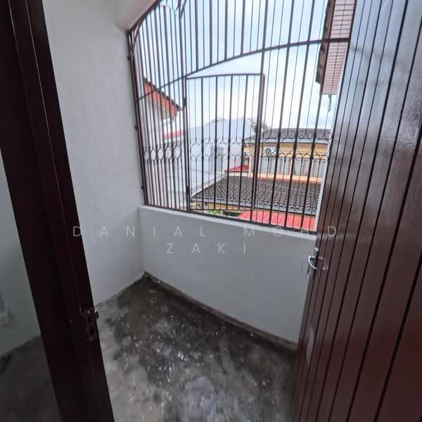 Rumah Teres 2-Tingkat untuk Disewa di Seberang Jaya (Penang) - Danial Mohd Zaki - Balcony - PropertyGuru.com.my