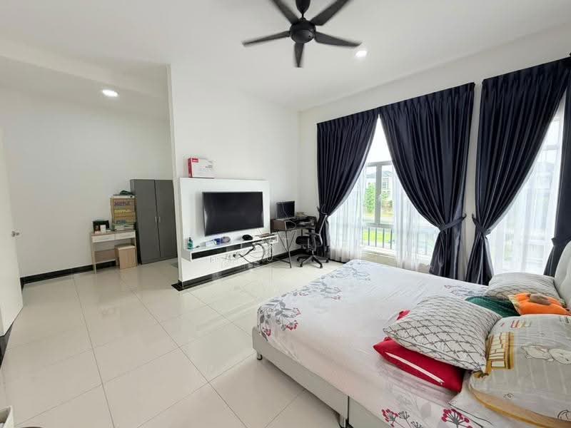 Rumah Kluster untuk Dijual di Setia Tropika (Johor Bahru) - Shi Ting - PropertyGuru.com.my
