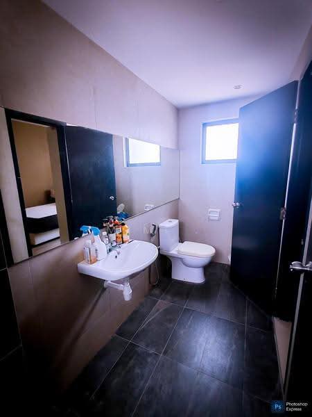 2-storey Terraced House for Sale in Bandar Tasik Senangin (Lenggeng) - Mimi . - Bathroom - PropertyGuru.com.my