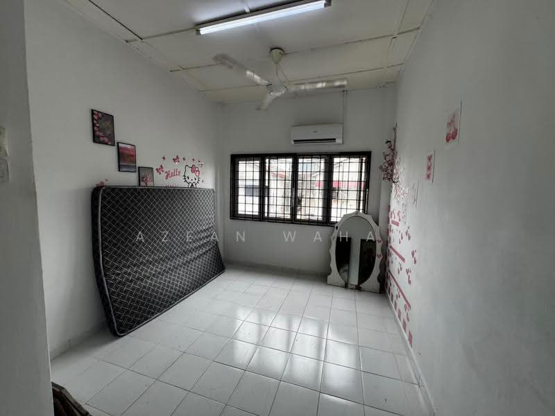 Tanah Kediaman untuk Disewa di Cheras (Kuala Lumpur) - Azean Wahab - Bedroom - PropertyGuru.com.my