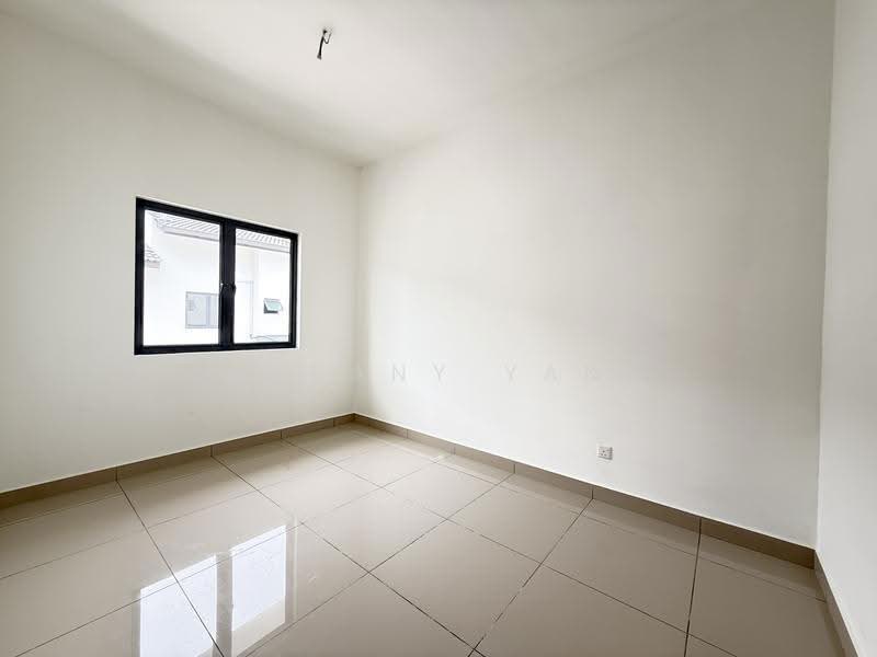 Rumah Teres 2-Tingkat untuk Disewa di Rawang (Selangor) - Tiffany Yang - Bedroom - PropertyGuru.com.my