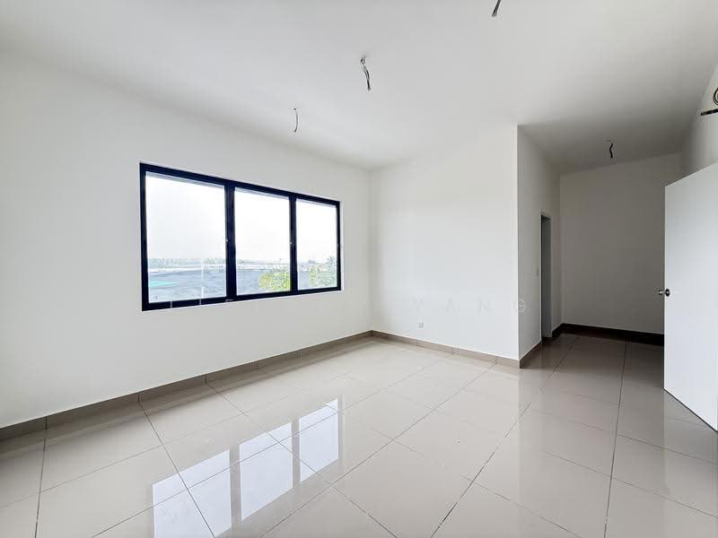 Rumah Teres 2-Tingkat untuk Disewa di Rawang (Selangor) - Tiffany Yang - Master Bedroom - PropertyGuru.com.my