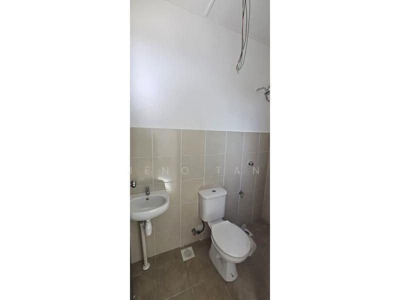Apartment for Rent at Uni Central Apartment - Jeno Tan - Bathroom - PropertyGuru.com.my