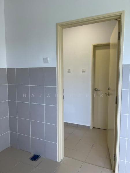 Rumah Teres untuk Dijual di Bandar Country Homes (Rawang) - Najah Kadir - PropertyGuru.com.my