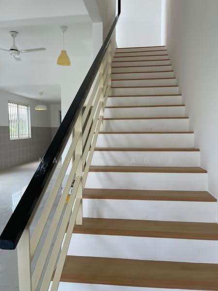 Rumah Teres untuk Dijual di Bandar Country Homes (Rawang) - Najah Kadir - Interior - PropertyGuru.com.my