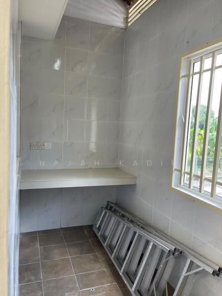 Rumah Teres untuk Dijual di Bandar Country Homes (Rawang) - Najah Kadir - PropertyGuru.com.my