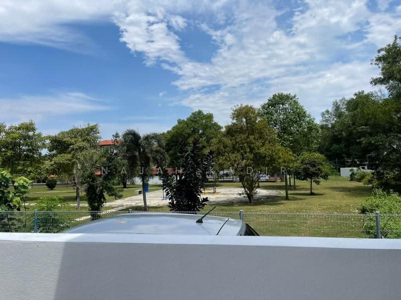Rumah Teres untuk Dijual di Bandar Country Homes (Rawang) - Najah Kadir - Exterior - PropertyGuru.com.my